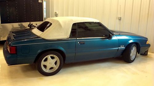 1993 ford mustang lx convertible 2-door 5.0l