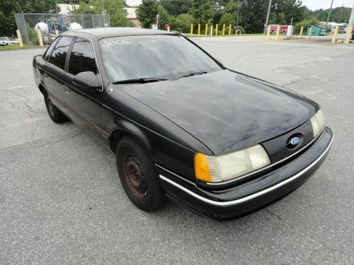 1990 black ford taurus one owner