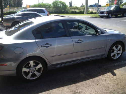 2005 mazda 3 s sedan 4-door 2.3l