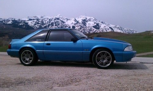 1992 ford mustang lx hatchback 2-door 5.0l