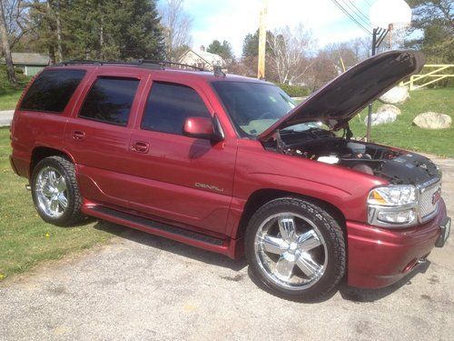 2003 gmc yukon denali, super low miles, 22" rims, extras