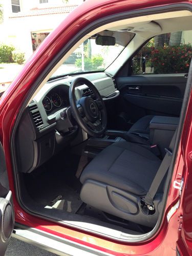 2012 jeep liberty sport sport utility 4-door 3.7l