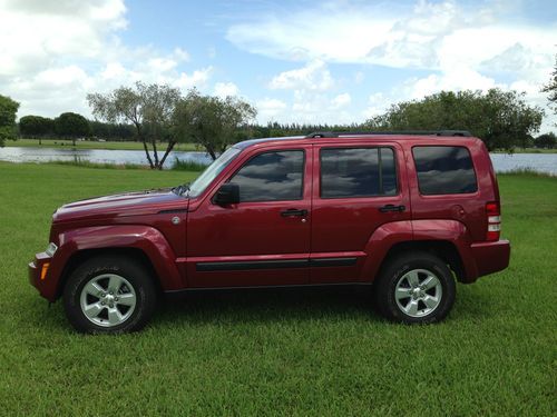 2012 Jeep Liberty Sport Sport Utility 4-Door 3.7L, image 6