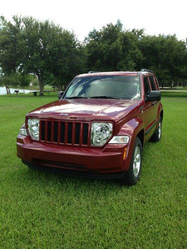 2012 Jeep Liberty Sport Sport Utility 4-Door 3.7L, image 7