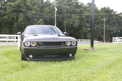 2013 dodge challenger r/t coupe 2-door 5.7l