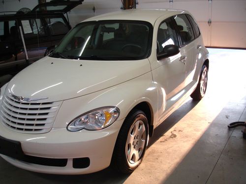 2008 chrysler pt cruiser base wagon 4-door 2.4l