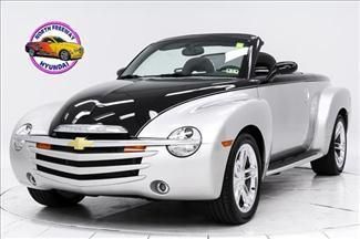 2006 chevrolet ssr 6.0l v8 chrome interior pkg chrome wheels carpeted bed w/wood