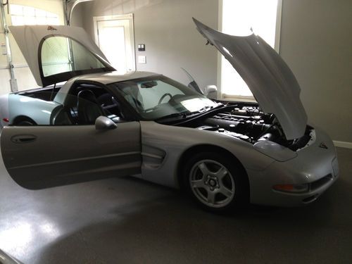 1999 Chevrolet Corvette Base Coupe 2-Door 5.7L, image 2