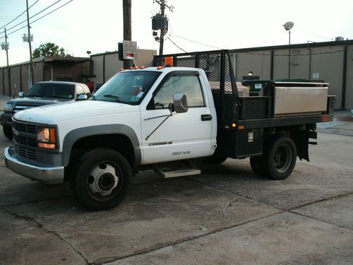 2001 chevrolet c3500-hd 6.5l flatbed truck