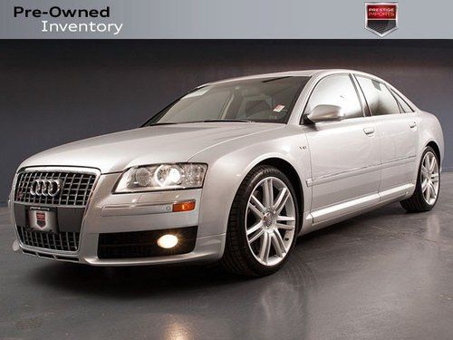 2007 audi s8  *loaded, ultra clean*