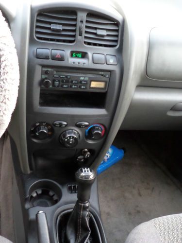 2003 HYUNDAI SANTA FE 5-SPEED MANUAL, image 2