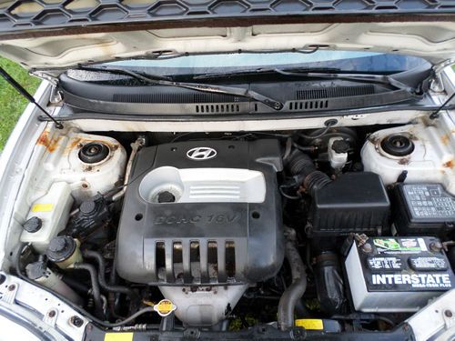 2003 HYUNDAI SANTA FE 5-SPEED MANUAL, image 3