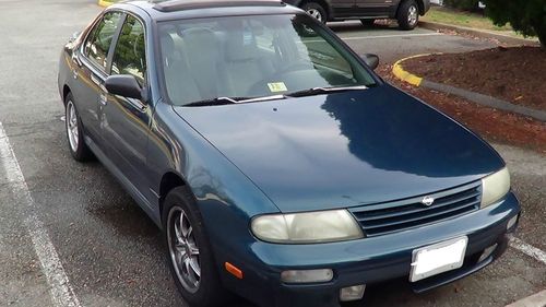 1996 nissan altima se sedan 4-door 2.4l