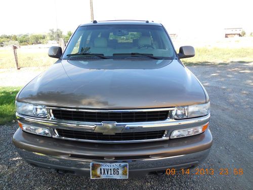 2004 chev suburban lt clean very good condition