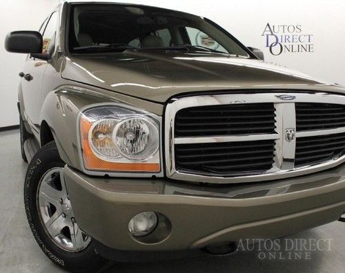 We finance 05 ltd 5.7l hemi awd 3rd row nav dvd cd changer leather heated seats