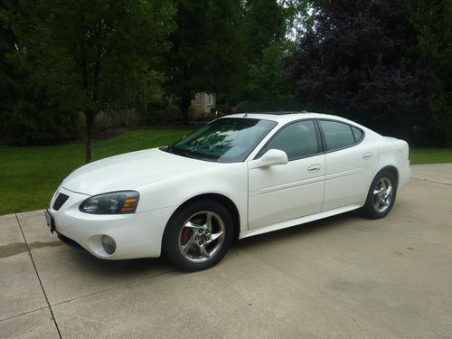 2004 pontiac grand prix gtp sedan 4-door 3.8l