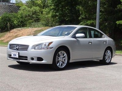 Silver 3.5L V6 290 hp Black Cloth Warranty Used Financing Like New 4 door sedan, image 4