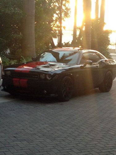 2012 dodge challenger srt8 fully custom already done