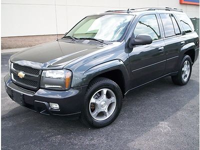 Lt leather moonroof looks runs smells like new! one owner must sell