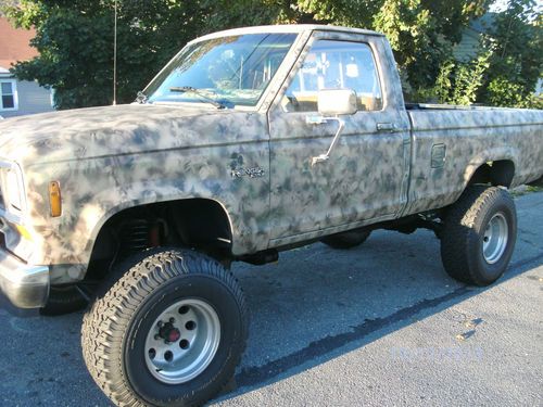 Beautiful  lifted ford ranger  in great shape