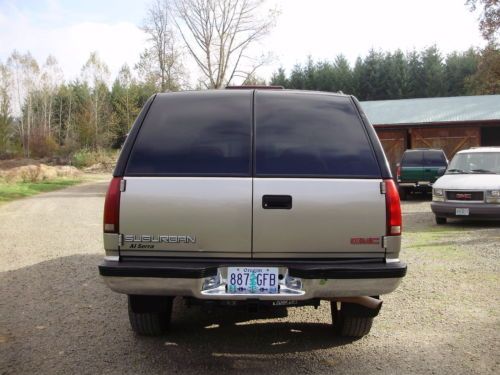 1999 GMC Suburban Sierra SLE 1500 4WD,Adult Owned,Very Nice,Rust Free Body, image 6