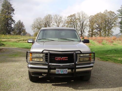 1999 GMC Suburban Sierra SLE 1500 4WD,Adult Owned,Very Nice,Rust Free Body, image 19