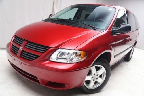 We finance! 2005 dodge caravan sxt fwd power windows power door locks