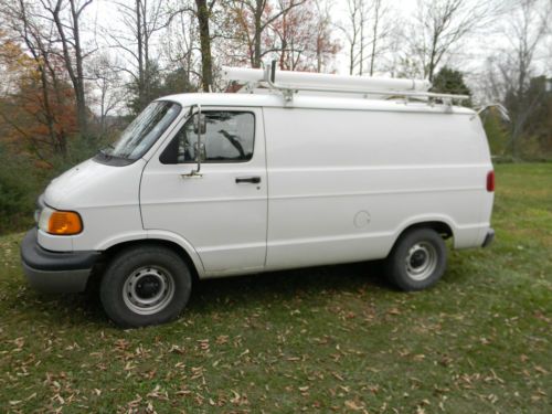 2001 dodge ram cargo van 3.9l v6 auto low mileage