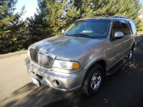 2001 lincoln navigator rwd 5.4l v8 clean title