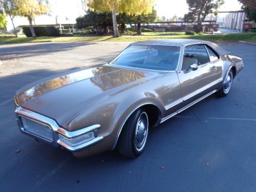 1968 oldsmobile toronado - great condition