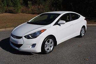 2013 hyundai elantra gls white/beige,all power,alloy wheels,1200 miles like new