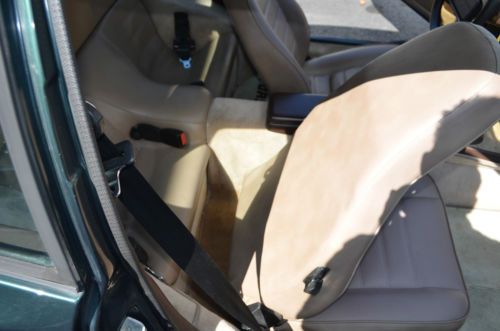 1983 Porsche 944 Hunter Green Clean Rear wheel drive manual sunroof, image 13