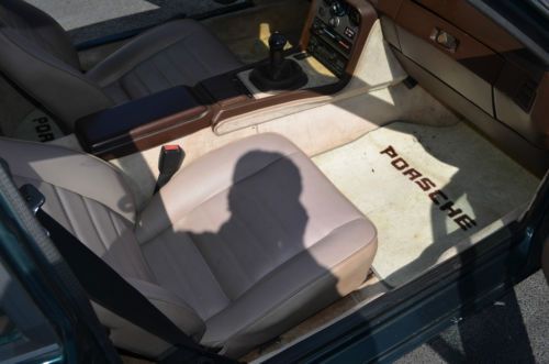 1983 Porsche 944 Hunter Green Clean Rear wheel drive manual sunroof, image 14