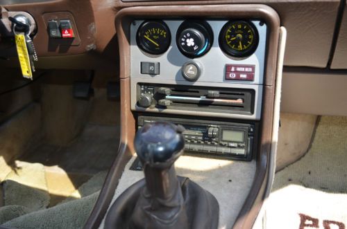 1983 Porsche 944 Hunter Green Clean Rear wheel drive manual sunroof, image 15