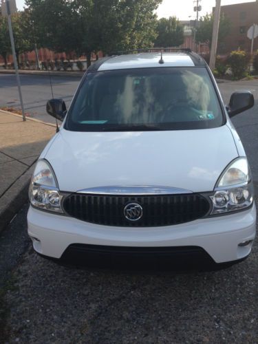 Clean, Folding 3rd Row Seats, New Brakes & Tires, Low Mileage PA Inspection 9/13, image 2