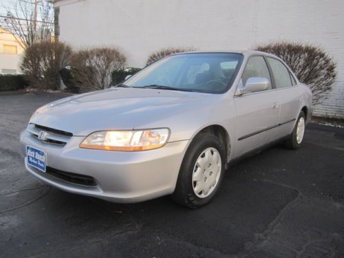 00 01 02 honda accord lx , 4door , automatic , 2.3l . looks and runs great !!