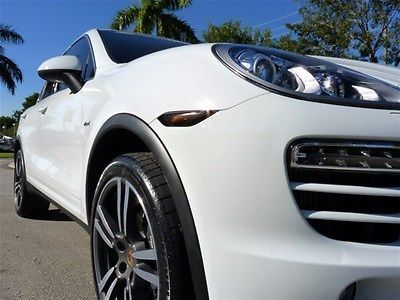 2013 diesel 3.0l auto white