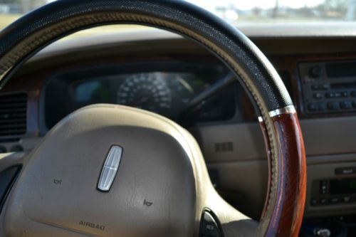 2001 Lincoln Towncar, image 7