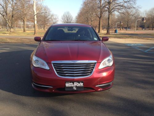 2012 chrysler 200 lx sedan 4-door 2.4l runs great very low reserve warranty