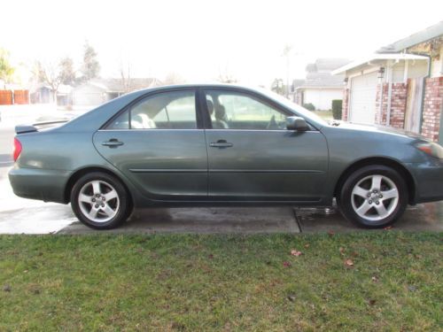 2002 toyota camry se dark green 4dr used