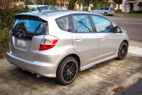 2011 honda fit sport hatchback 4-door 1.5l