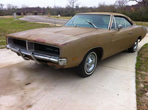 1969 dodge charger survivor car