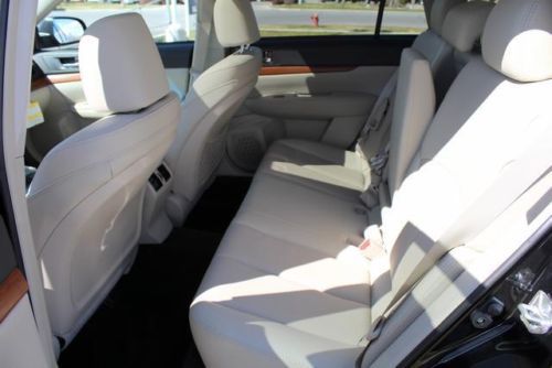 3.6R 13k Miles Tan Leather Sunroof Bluetooth Keyless No Reserve Hatchback 4WD, image 22