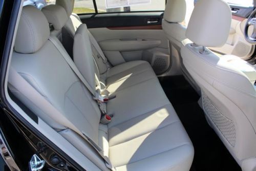 3.6R 13k Miles Tan Leather Sunroof Bluetooth Keyless No Reserve Hatchback 4WD, image 25