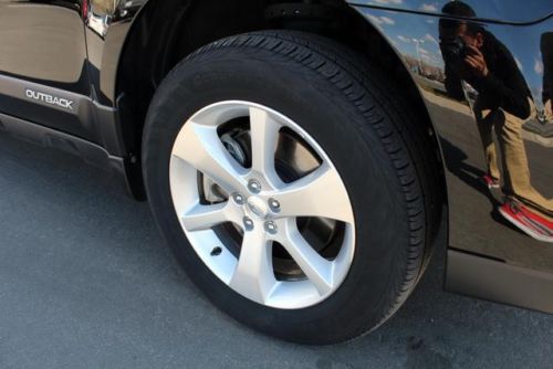 3.6R 13k Miles Tan Leather Sunroof Bluetooth Keyless No Reserve Hatchback 4WD, image 29