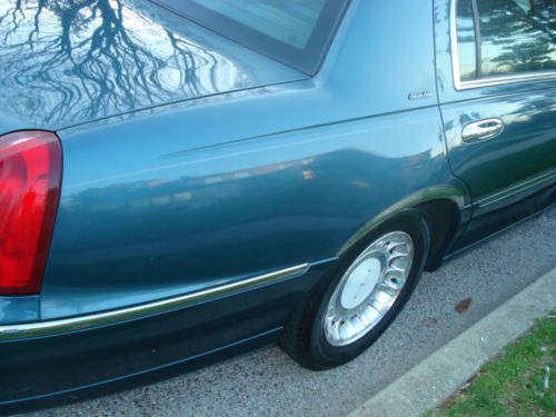 2001 LINCOLN TOWNCAR EXECUTIVE 1 OWNER 58K GARAGE KEPT BLUE/BLUE EXCELLENT COND!, US $4,800.00, image 6