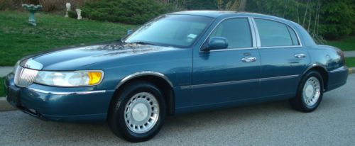 2001 LINCOLN TOWNCAR EXECUTIVE 1 OWNER 58K GARAGE KEPT BLUE/BLUE EXCELLENT COND!, US $4,800.00, image 10