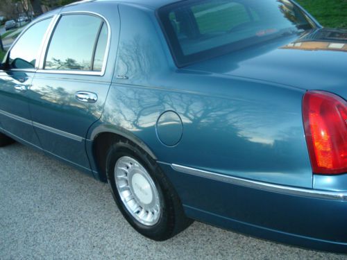 2001 LINCOLN TOWNCAR EXECUTIVE 1 OWNER 58K GARAGE KEPT BLUE/BLUE EXCELLENT COND!, US $4,800.00, image 11