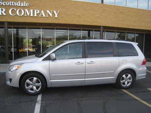 2009 volkswagen routan se ! heated seats ! dual power doors ! one owner ! nice !