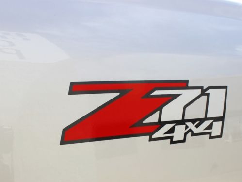 6.0L V8 LT Z71 Leather Power Seat Lifted Off Road Tires Tow OnStar CD MP3 4x4, image 7